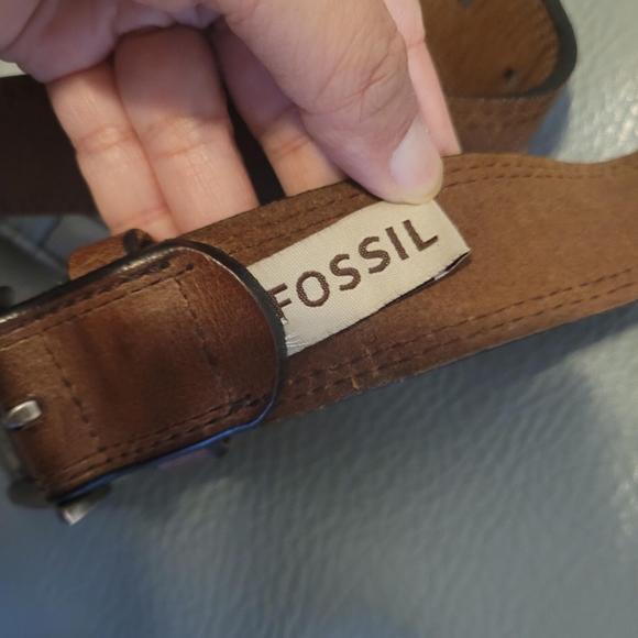 FOSSIL Genuine Leather Belt - Picture 6 of 7